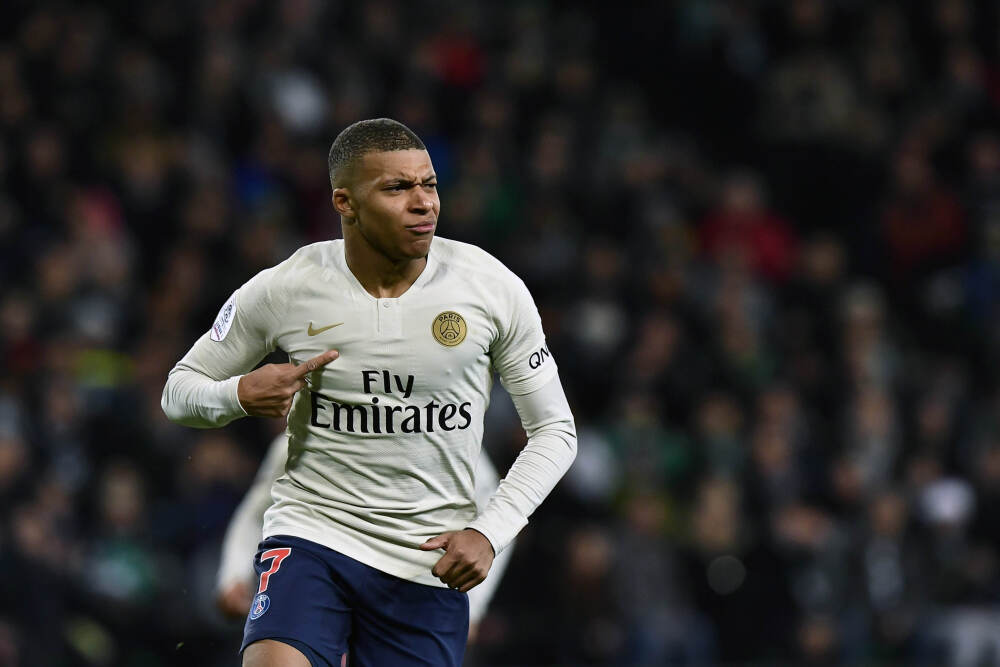 德甲进球榜：拜仁33球领跑！法兰克福暂列第2！汉堡等三队垫底！